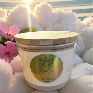 16oz Heavenly Marshmallow Candle | Soy Wax | Cozy Scent